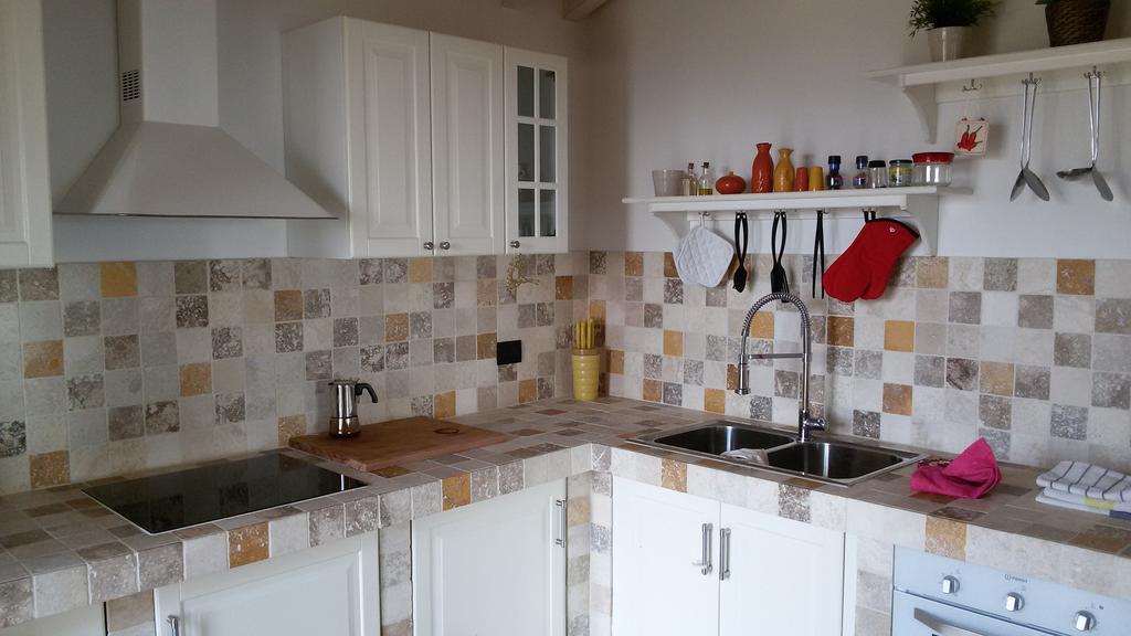 Villa Dimora Degli Angeli Chianni Habitación foto