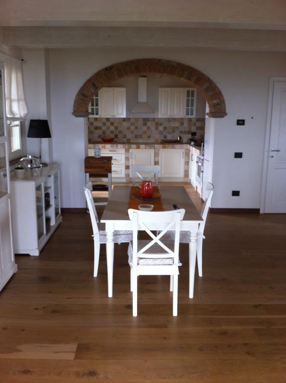 Villa Dimora Degli Angeli Chianni Habitación foto